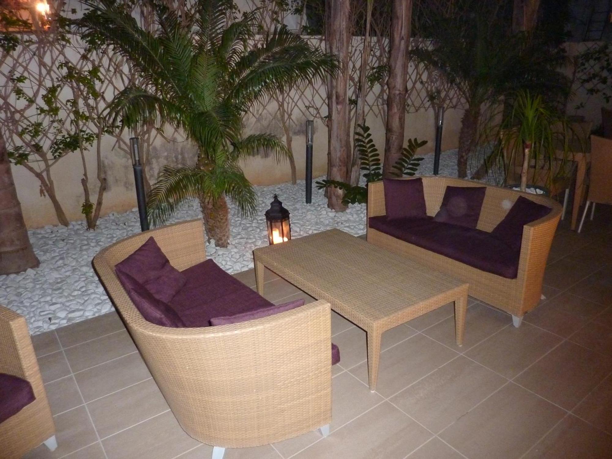 Hotel Il Portico Фавиняна Екстериор снимка