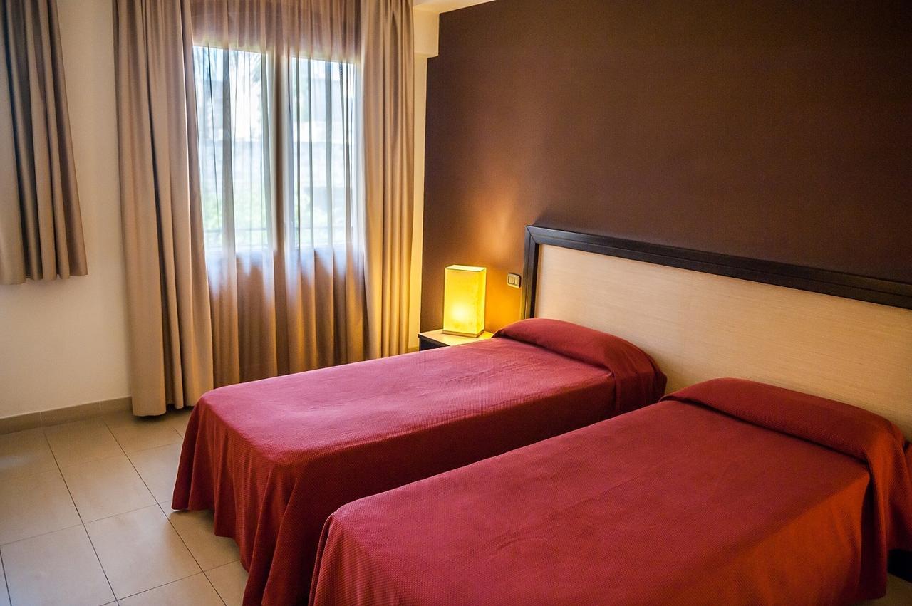 Hotel Il Portico Фавиняна Екстериор снимка